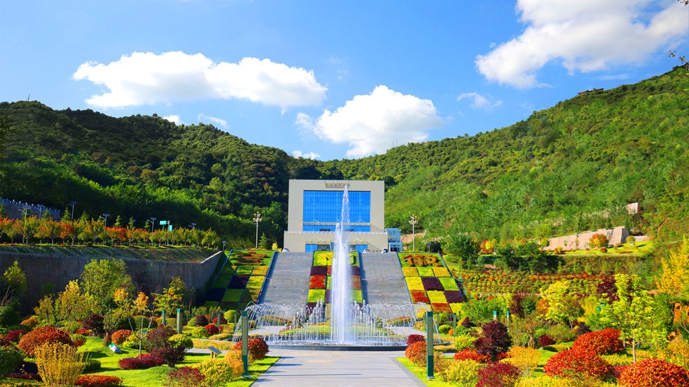 202204301651310622758306.jpg 圖27:金徽礦業(yè)生態(tài)音樂廣場_副本.jpg